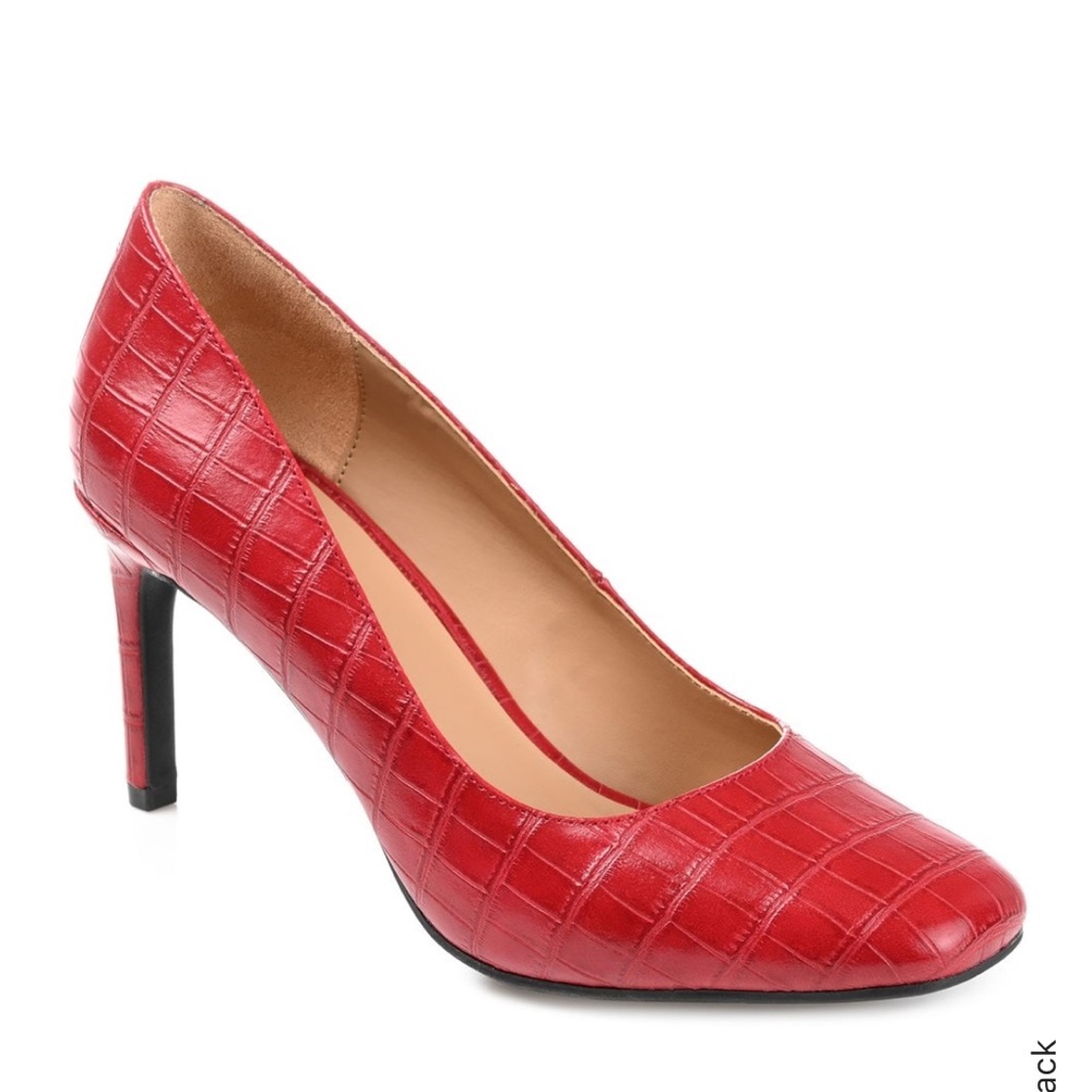 NWOT Journee Collection Monalee Red Croc-Embossed Pumps - Size 7